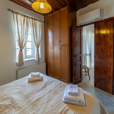 Licensed Loula's Village House-arsos, Cyprus Wine Route 別荘