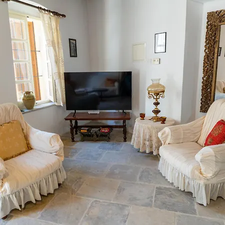 別荘 Licensed Loula's Village House-arsos, Cyprus Wine Route *