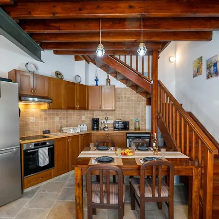 Licensed Loula's Village House-arsos, Cyprus Wine Route *