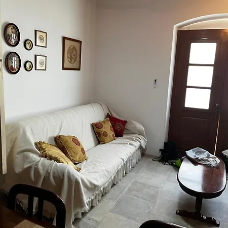 Licensed Loula's Village House-arsos, Cyprus Wine Route