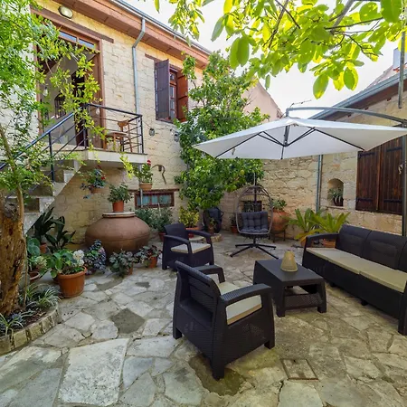Licensed Loula's Village House-arsos, Cyprus Wine Route Nyaraló *
